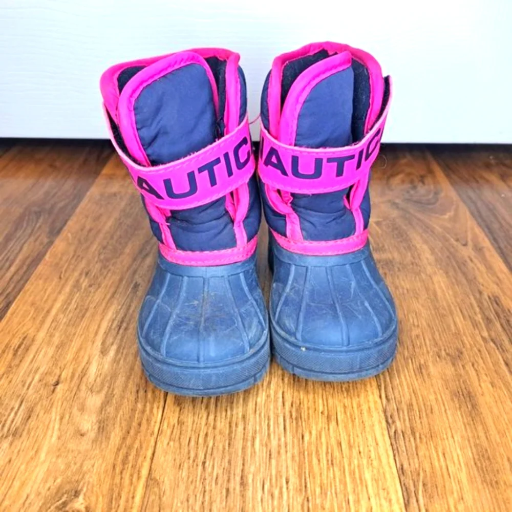 Nautica Girl's Blue and Pink Snow Winter Ski Boots Size 7